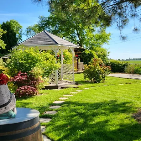 Casa De Invitados Estilo Normandie *