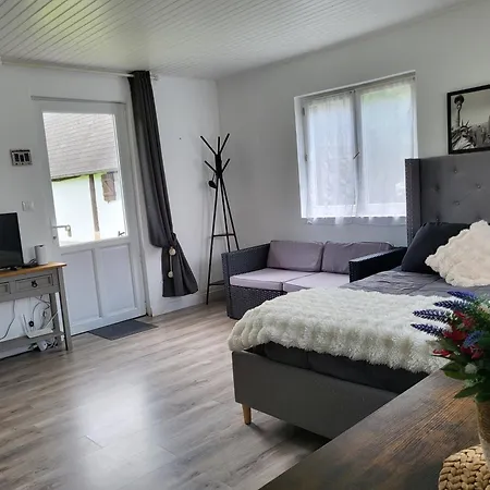 Casa De Invitados Estilo Normandie * Chamblac