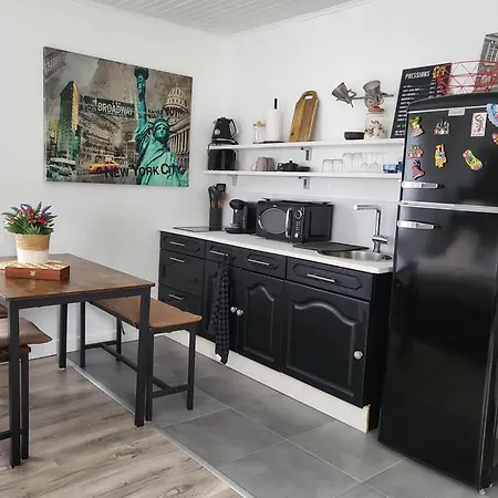 Casa De Invitados Estilo Normandie * Chamblac